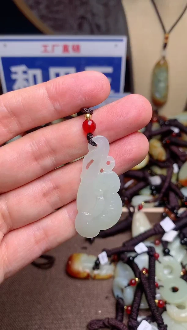 【闪购商品】和田玉颈饰未镶嵌1