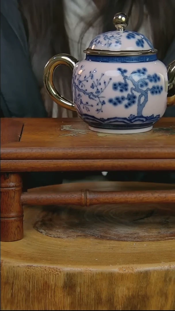 摆件陶岁寒三友描金壶