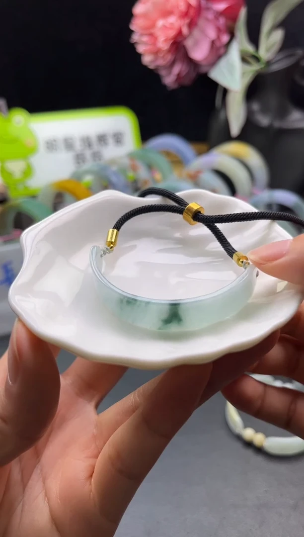 未镶嵌手镯（开口镯）翡翠半镯