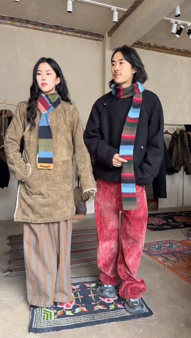 KWC26FW长款灯芯绒外套L