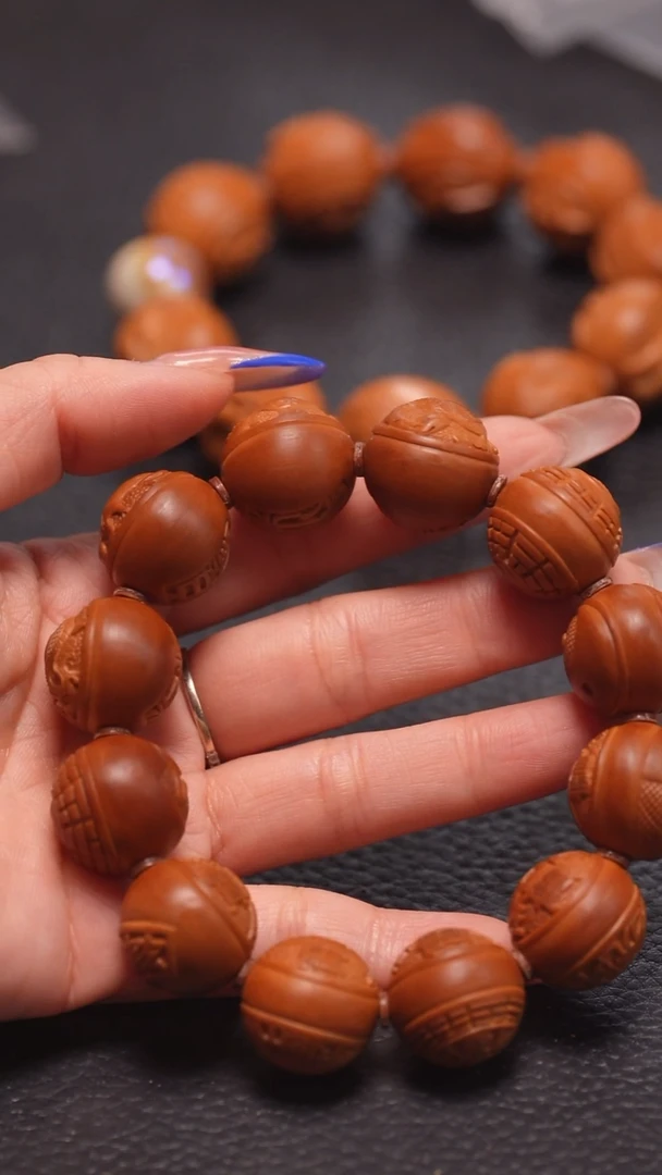 手串橄榄核1.95正圆四象八卦