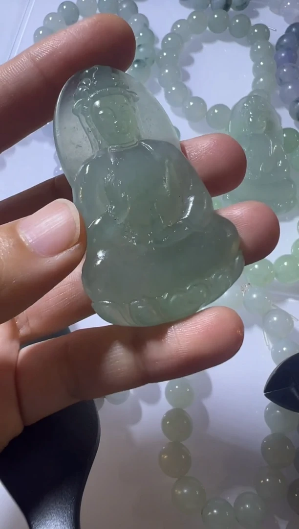 定制翡翠未镶嵌素衣