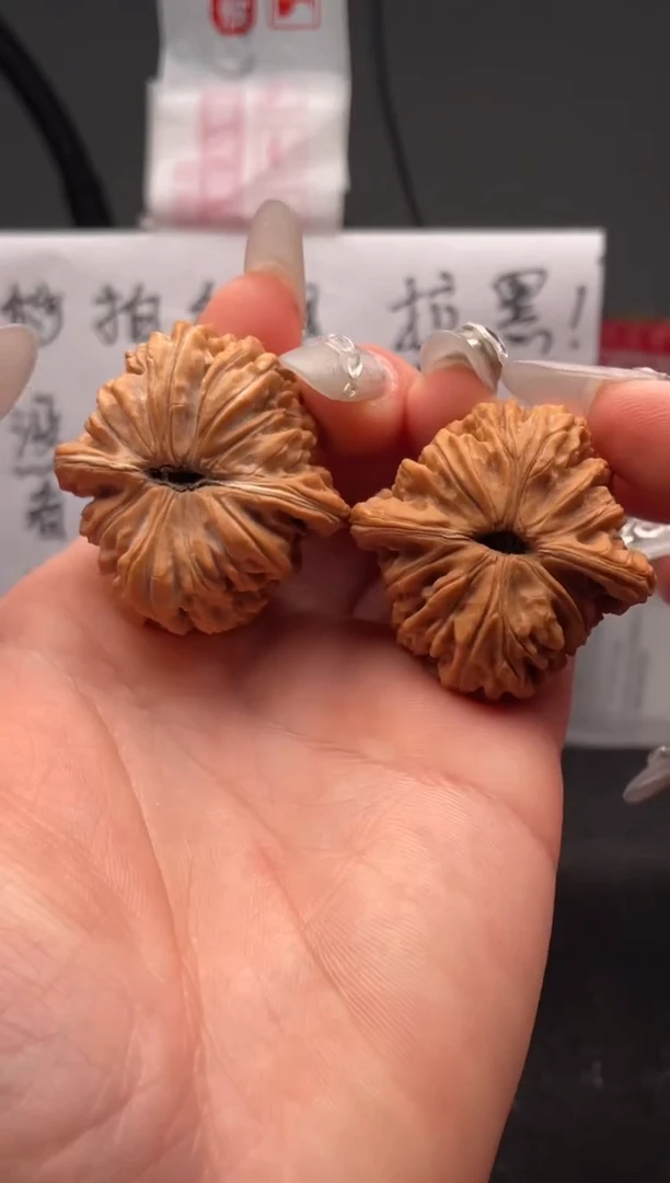 【闪购商品】文玩核桃吊坠066 四座楼 36