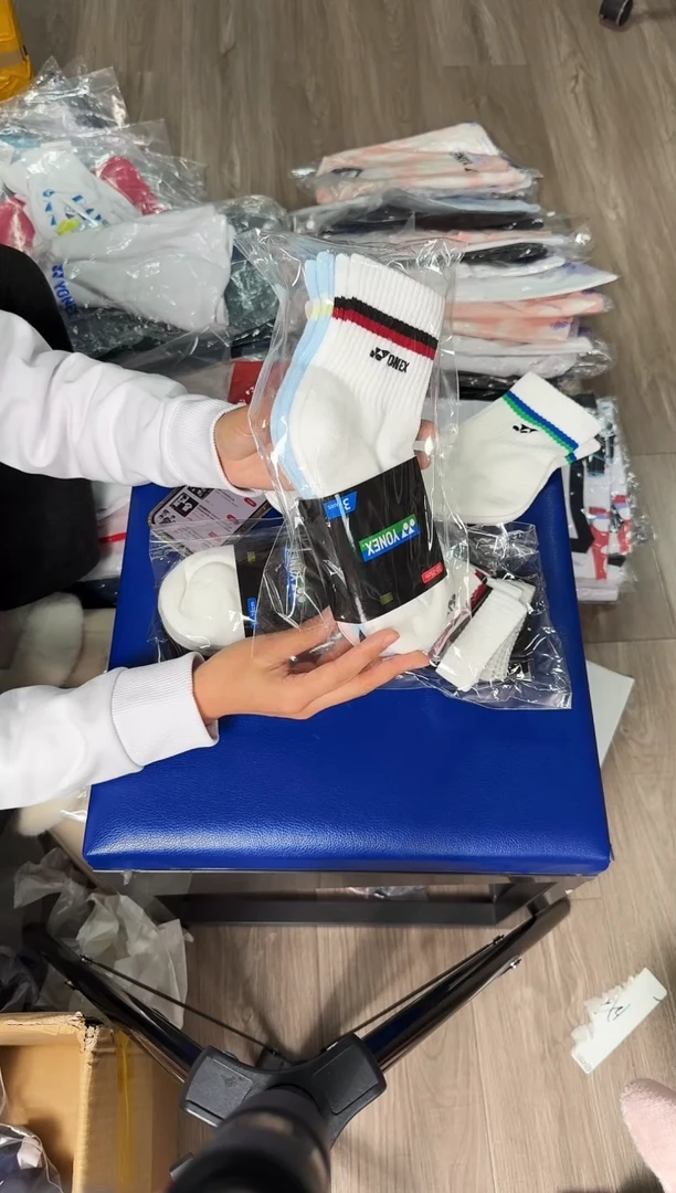 女款混色三双装袜子