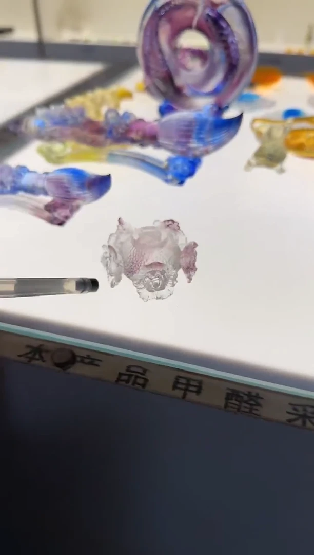 手工艺品琉璃牡丹花笔筒
