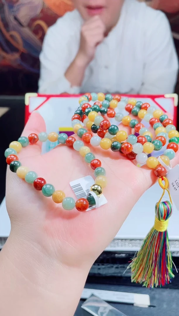 颈饰未镶嵌翡翠翡翠多样性发其一