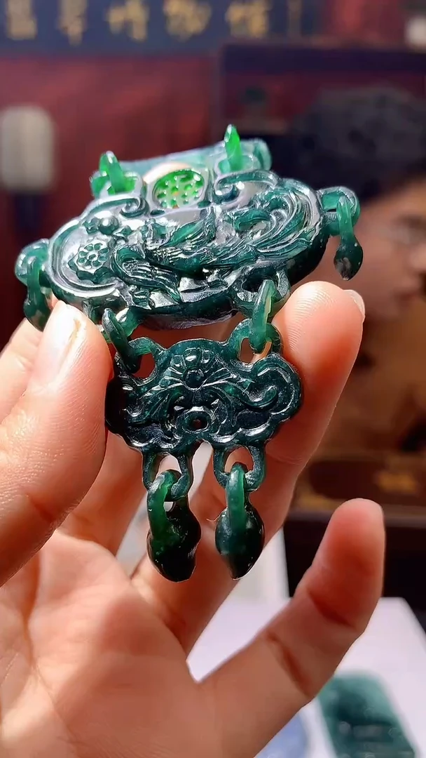 【闪购商品】定制翡翠未镶嵌1002hm-毛货挂件42