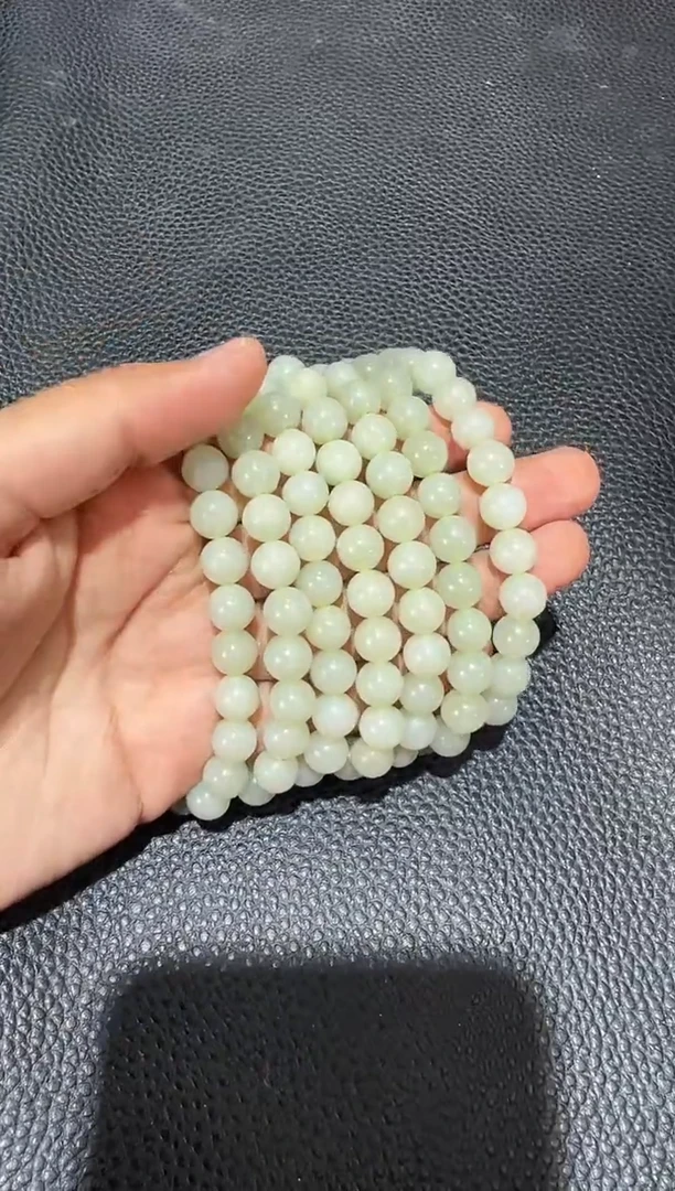 手串未镶嵌和田玉新疆和田玉且末料卡8圆珠手串多样性发其一