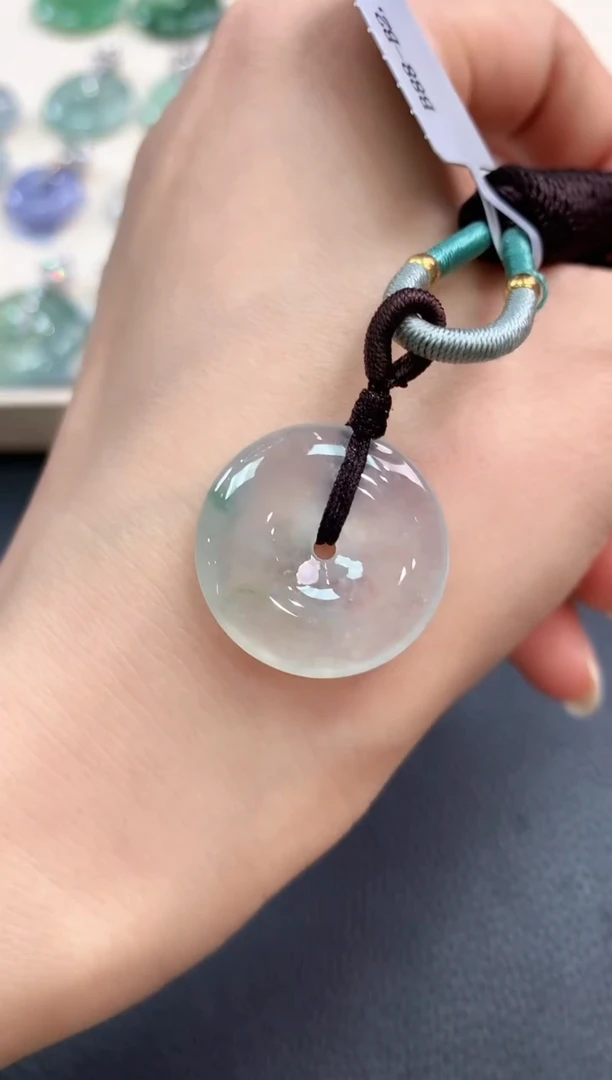 【闪购商品】翡翠吊坠(不含链)未镶嵌b49不退换