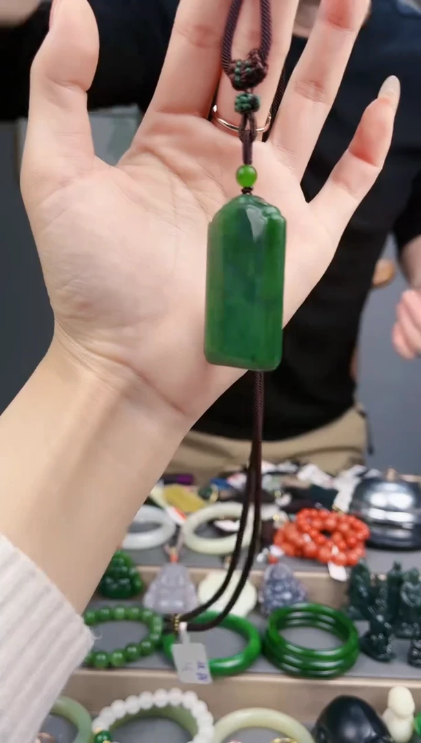 【闪购商品】和田玉颈饰未镶嵌AA多样性发货 拍一发一