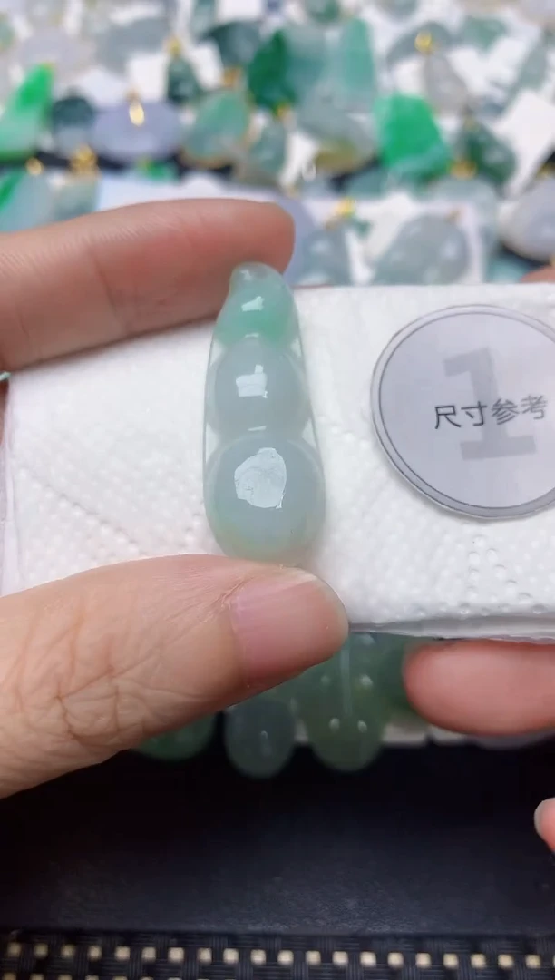 颈饰未镶嵌翡翠天然缅甸A货翡翠