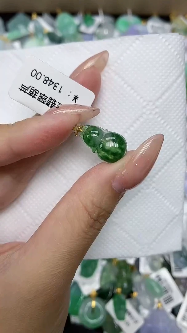 颈饰未镶嵌翡翠11111111111