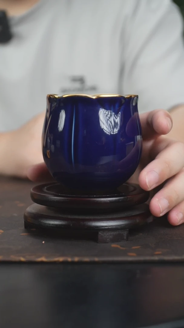景德镇宝石蓝手工杯