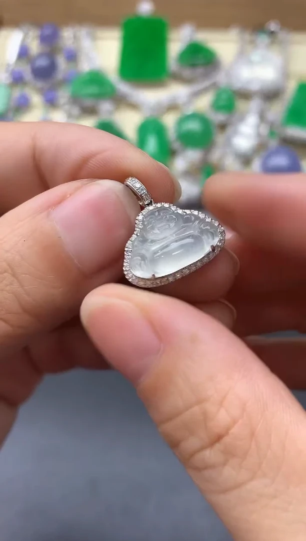 颈饰18K金镶嵌翡翠417-中国好珍宝