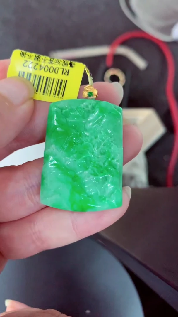 吊坠(不含链)18K金镶嵌翡翠挂件