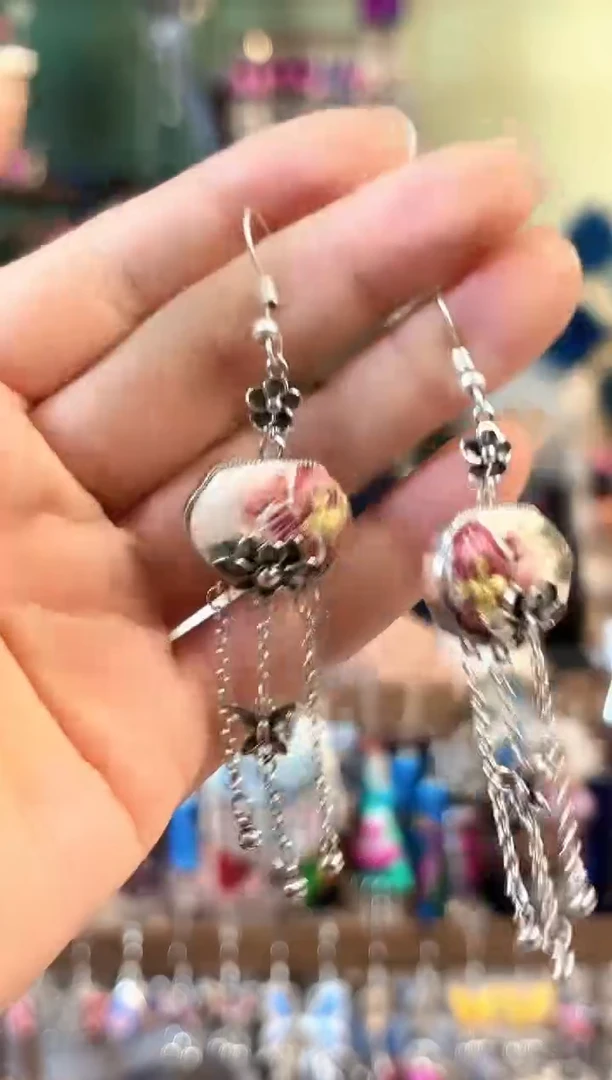 彩云南阁非遗老绣饰品620*