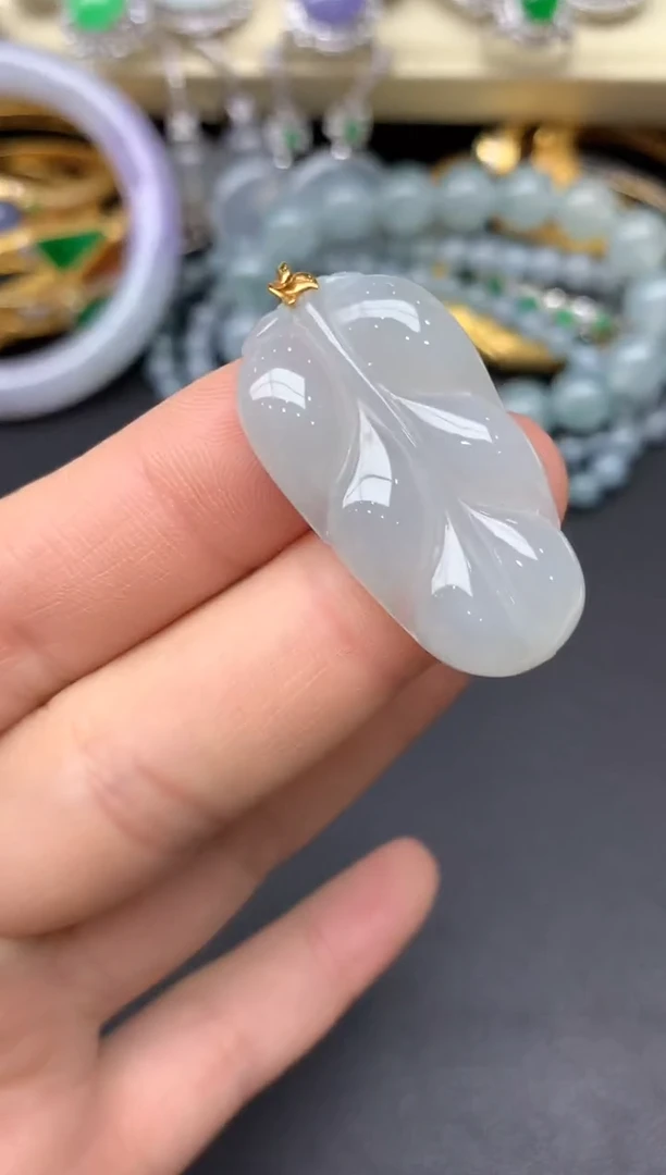 颈饰18K金镶嵌翡翠49-雪姐翡翠天天见