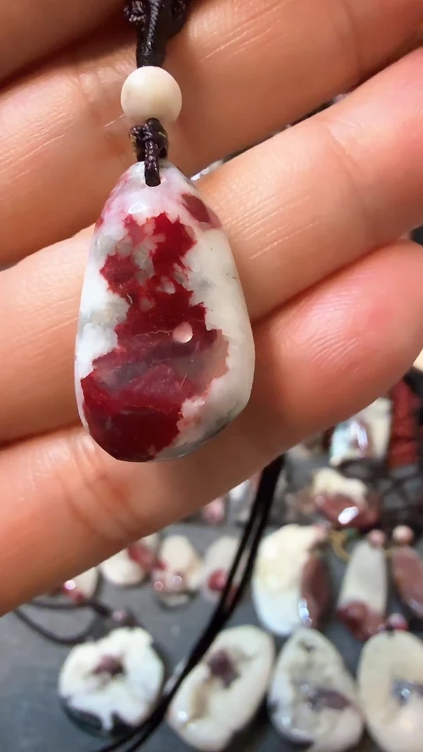 【闪购商品】天然辰砂大晶砂随行吊坠1