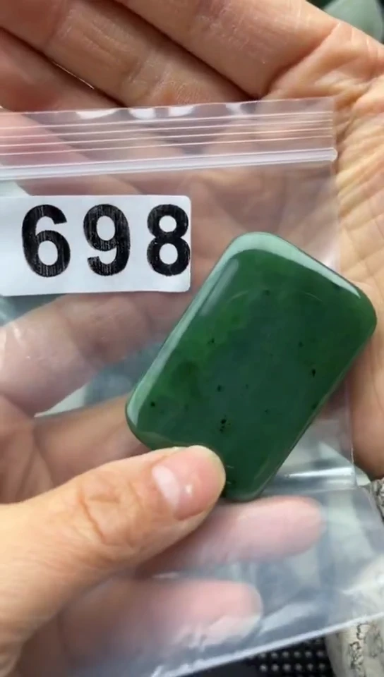 未镶嵌和田玉珠宝半成品牌子