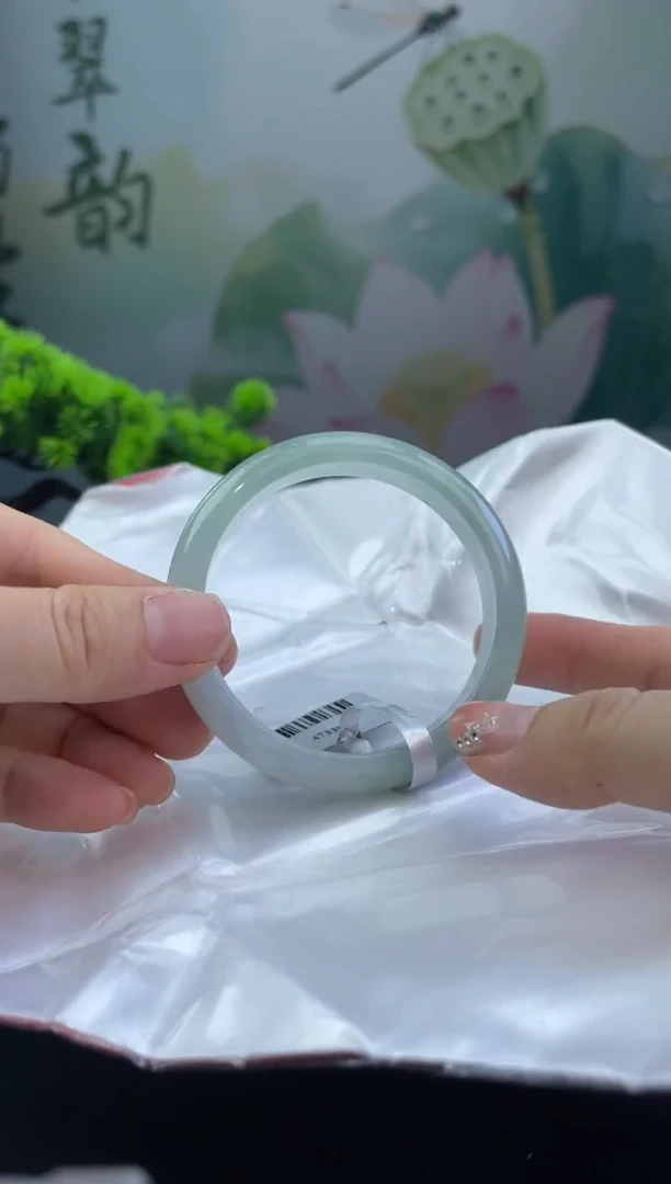 翡翠手镯未镶嵌2翡翠手镯