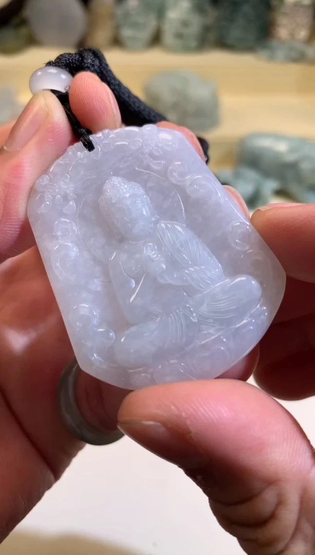 翡翠未镶嵌颈饰6/02/192