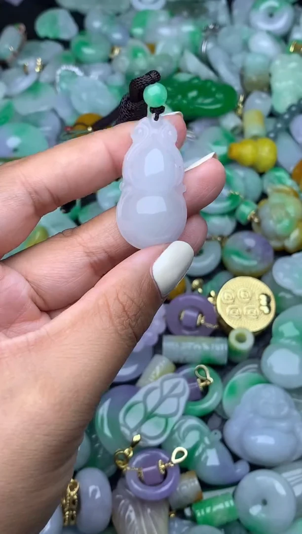 翡翠未镶嵌颈饰天然缅甸翡翠吊坠