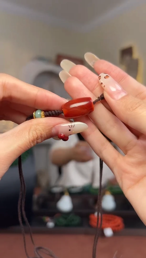 颈饰未镶嵌南红玛瑙19*12mm