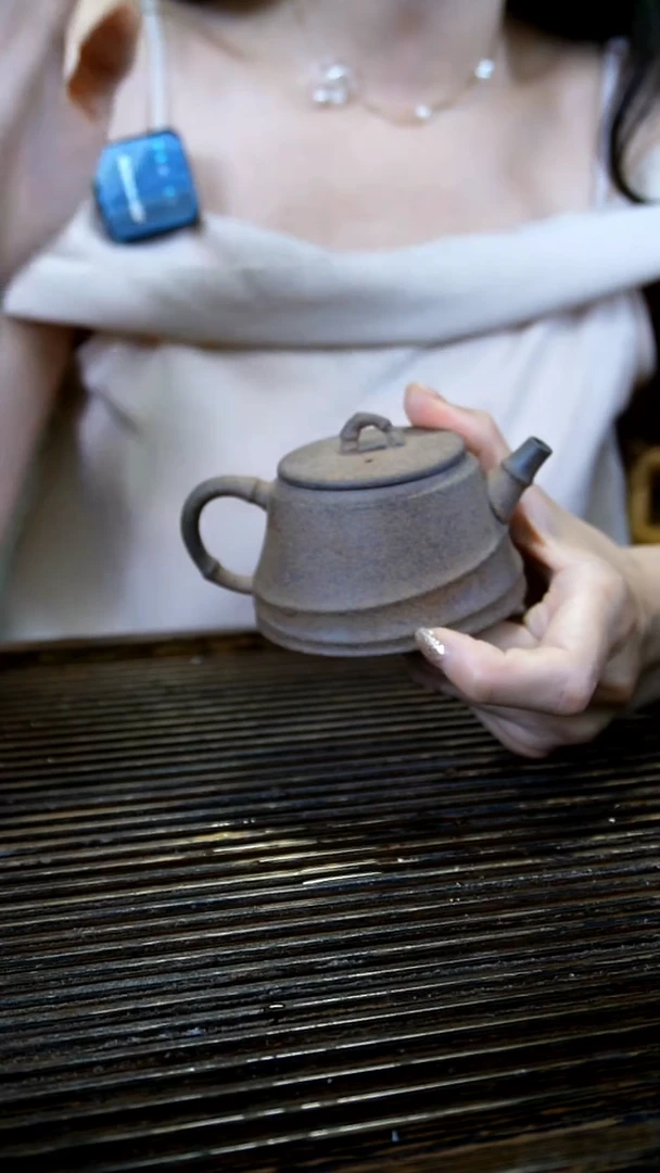 静悟斋老岩泥 黄泥段 风竹石瓢壶