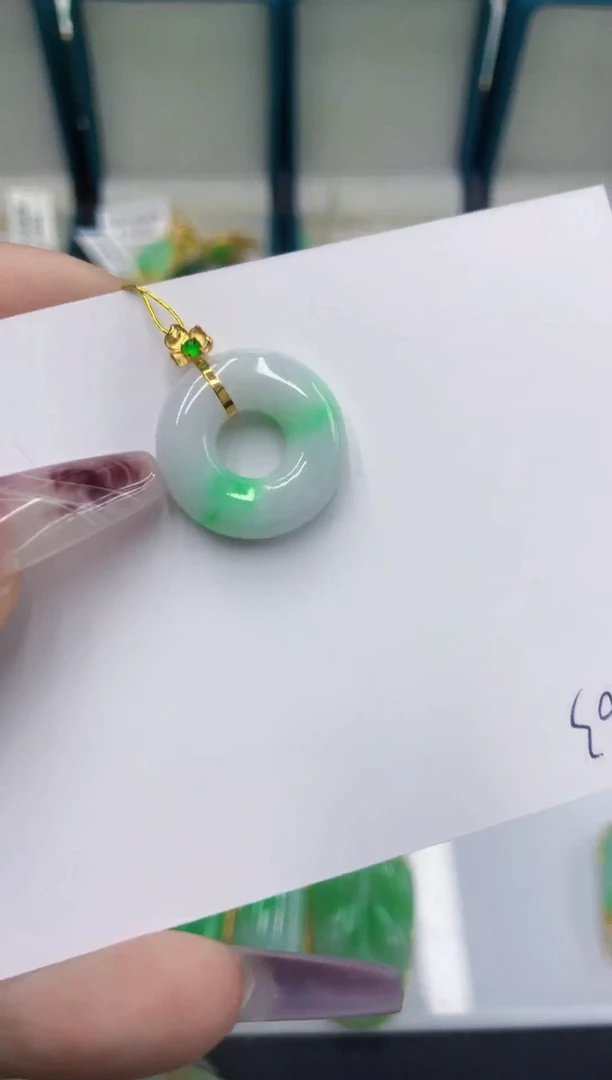 颈饰18K金镶嵌翡翠11111