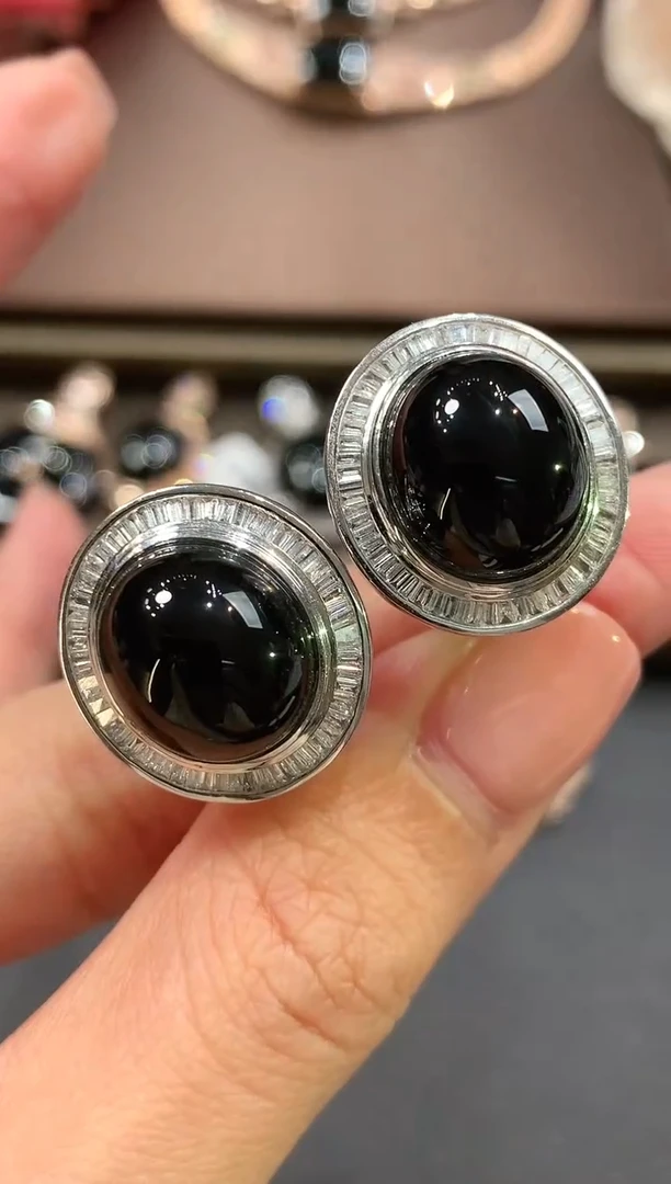 18K金镶嵌翡翠耳饰天*1q186