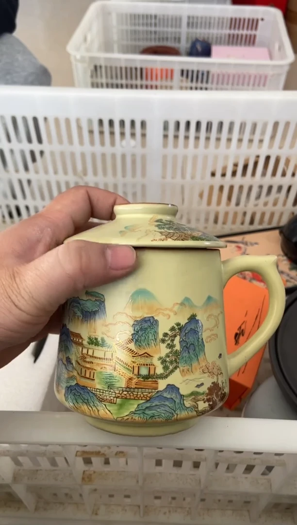 无运费险有瑕疵的摄影的产品有使用过的痕迹有点脏介意勿拍