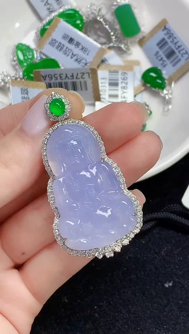 吊坠(不含链)18K金镶嵌翡翠多样性发其一