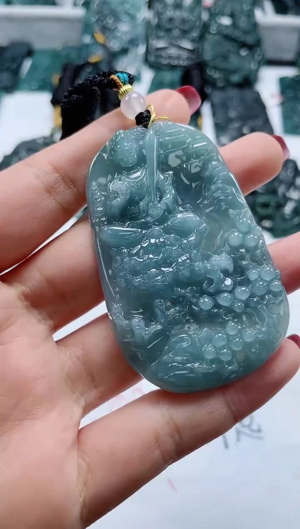 【闪购商品】翡翠颈饰未镶嵌