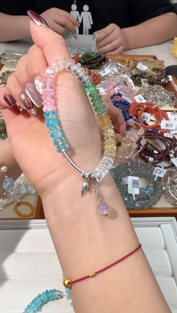 【闪购商品】水晶手串银S925镶嵌D002彩托帕盘珠弯管款