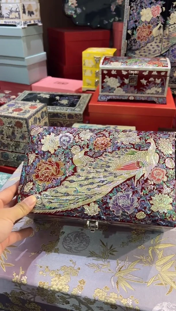 中号红底全满螺·微瑕弘贝雅螺钿漆器文化馆
