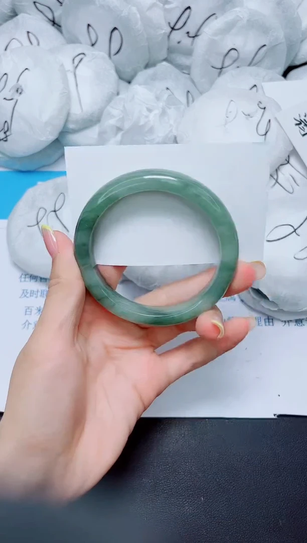 石英质玉手镯未镶嵌92/58.3