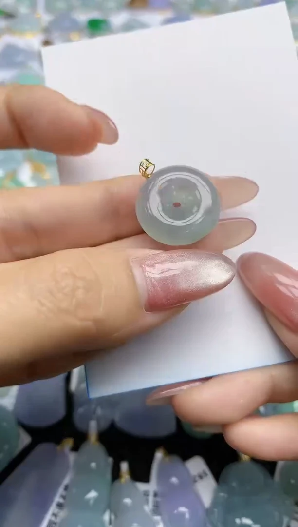 【闪购商品】翡翠挂件18K金镶嵌天然翡翠A货