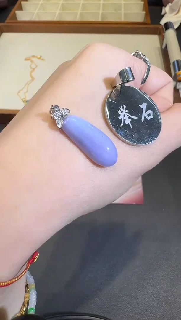 颈饰18K金镶嵌翡翠X1207-512-225