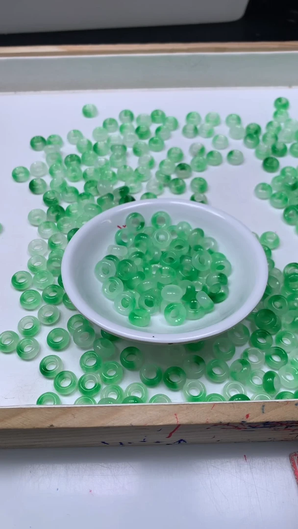 未镶嵌散珠玛瑙/玉髓A1868 飘绿花 甜甜圈内5mm10个5元