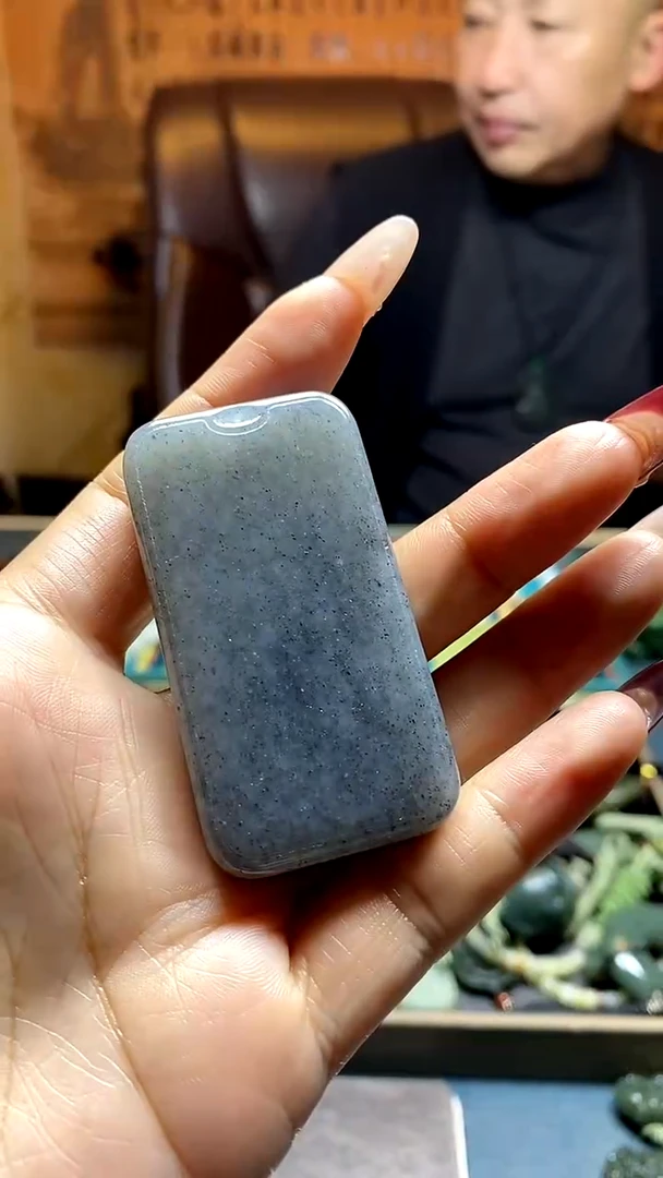 颈饰未镶嵌和田玉拍一发一