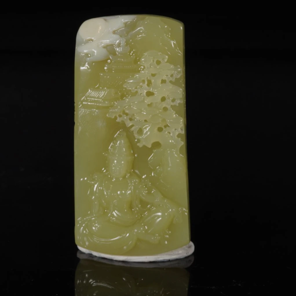 LOT.029和田玉巧雕山水人物牌/X3441