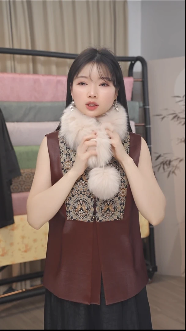 如****ﾉ粉色狐狸毛围巾