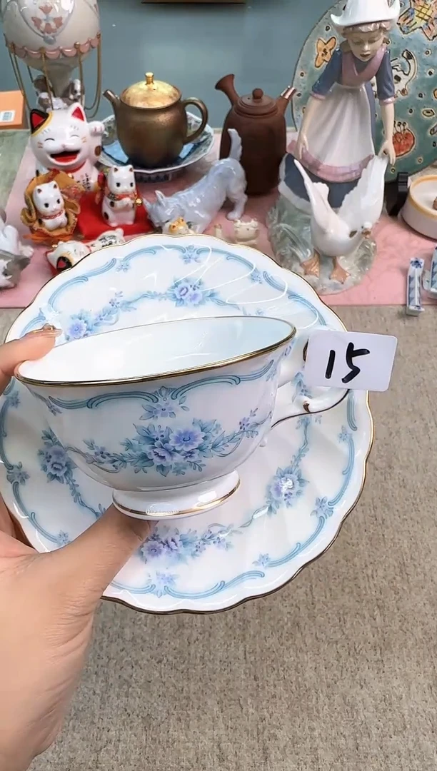 瓷片泡泡家的瓷器真好看