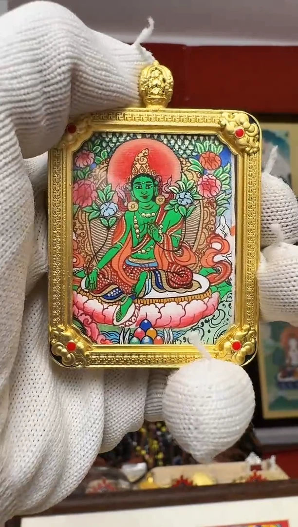 吊坠绿妈妈-热贡元旦唐卡画院 周毛