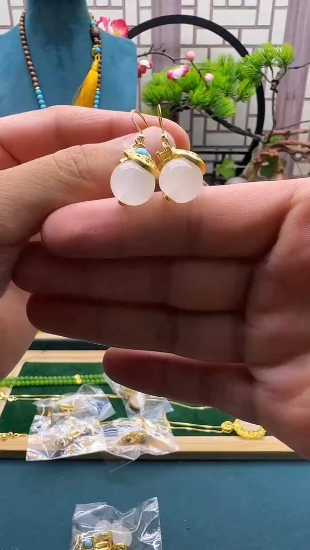 和田玉14K金镶嵌耳饰QW05