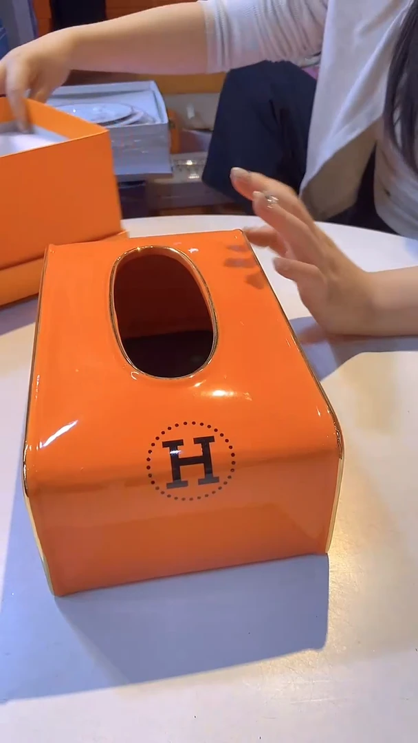 鸿辉家品牌瓷器，京东包邮！