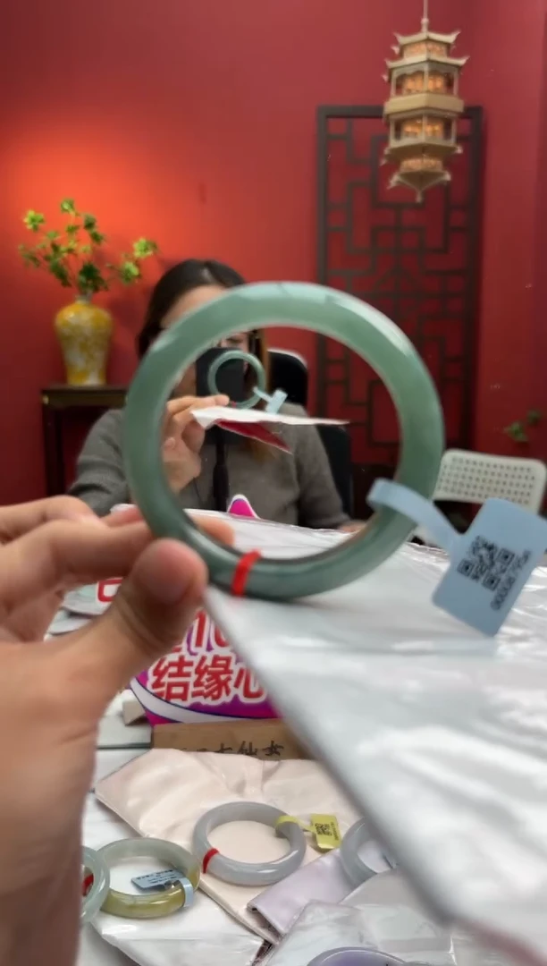 未镶嵌手镯翡翠翡翠手镯