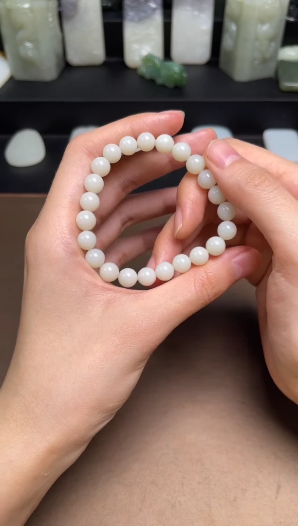 和田玉未镶嵌颈饰12