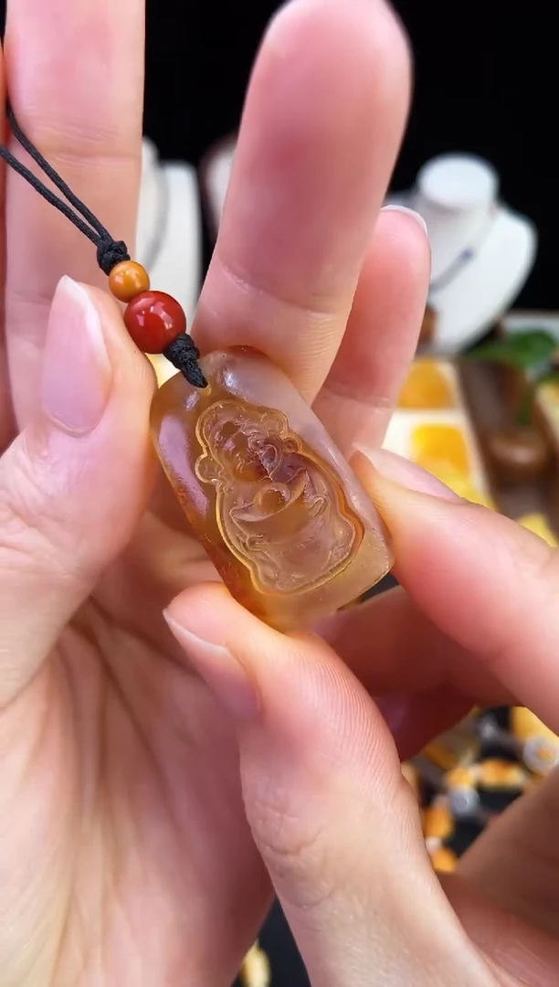 琥珀未镶嵌珠宝奇石柒月
