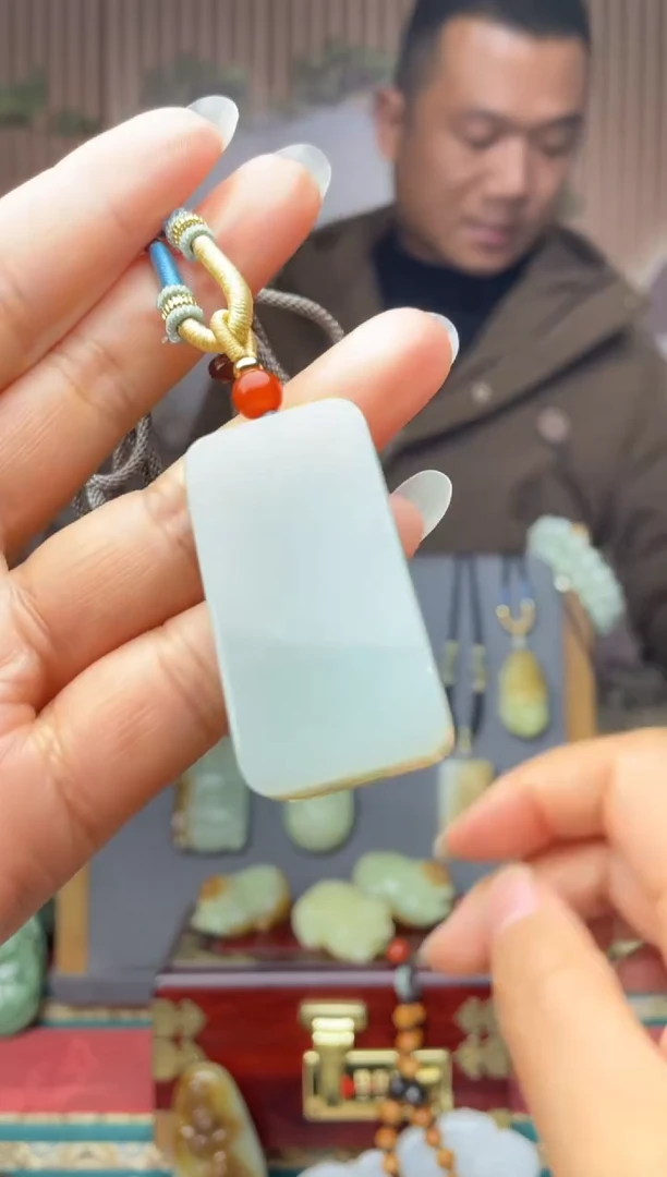 颈饰未镶嵌和田玉拍一发一